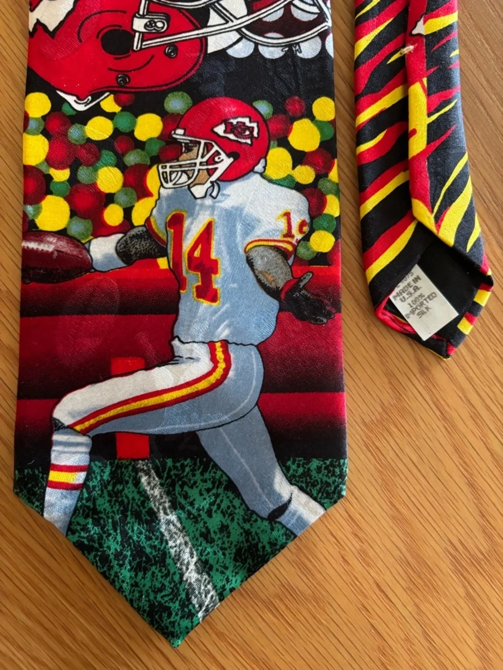 Vintage Kansas City Chiefs Silk Tie NFL Football Arrowhead Stadium Graphic